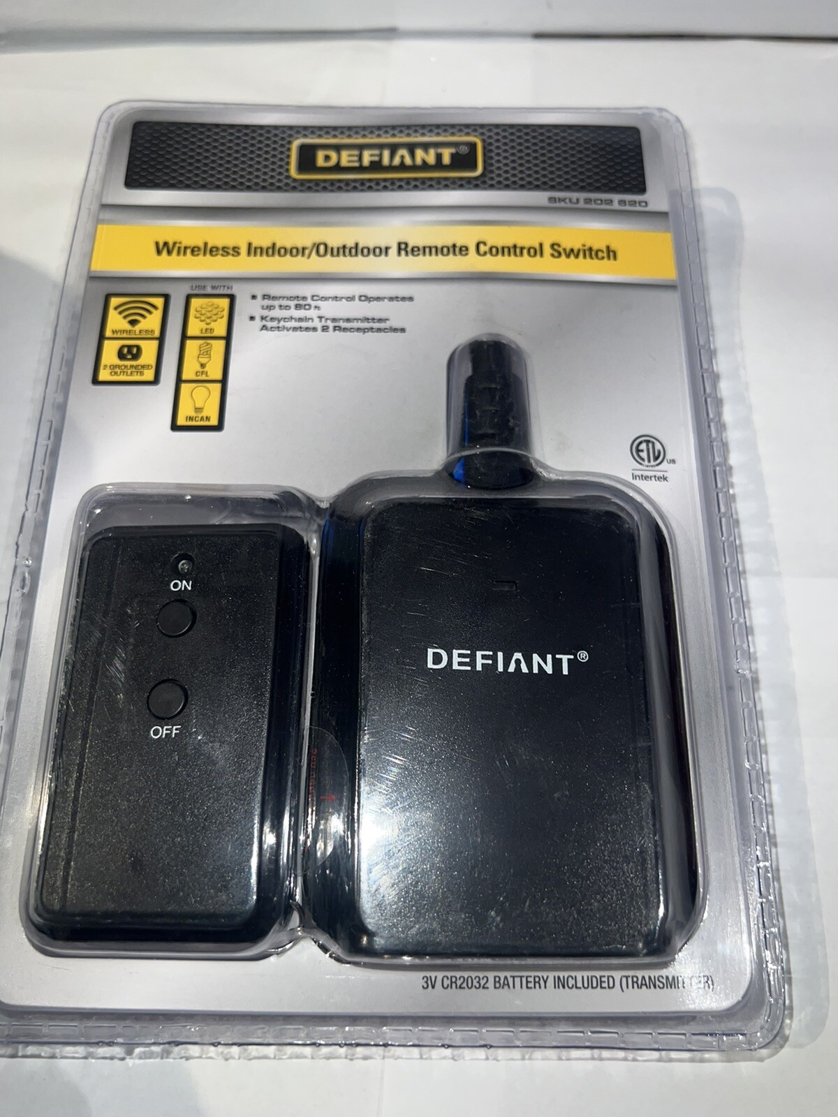 Brand New Defiant Wireless Indoor/Outdoor Remote Control Switch w 2 Outlets NEW