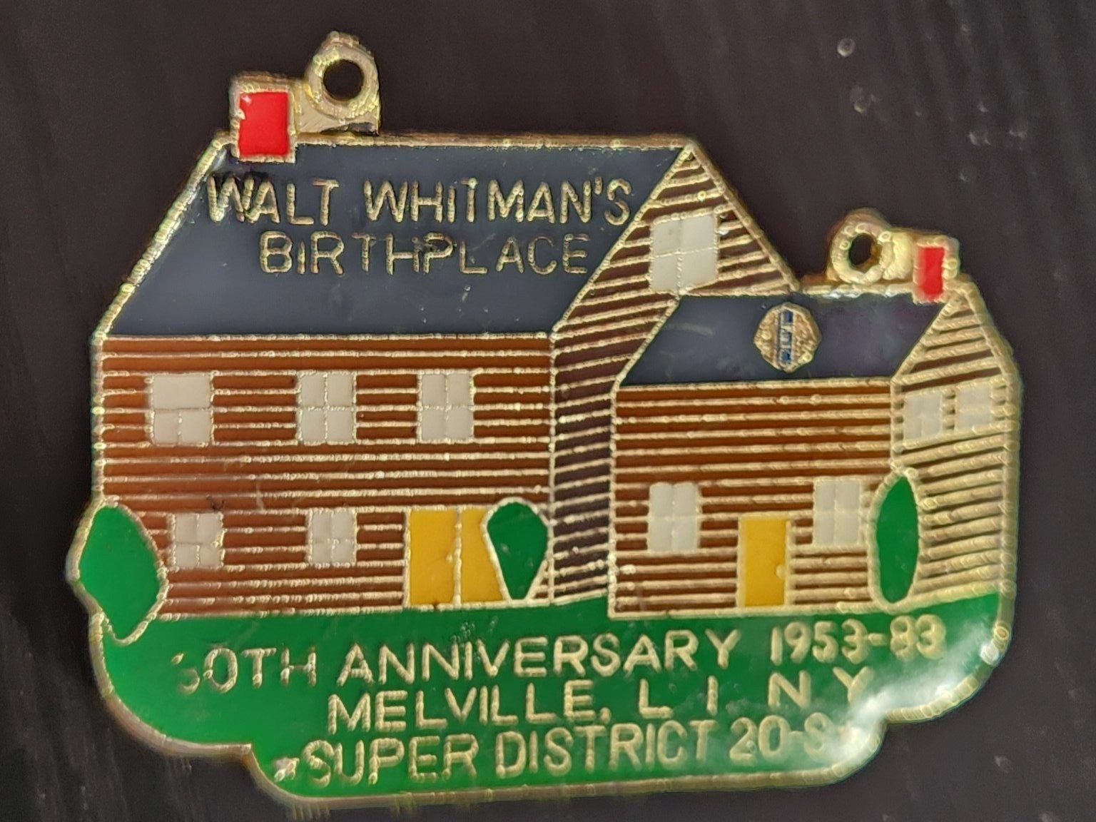 Vintage Walt Whitman's Birthplace Pin 1953-83 Melville NY Gold Tone Enamel