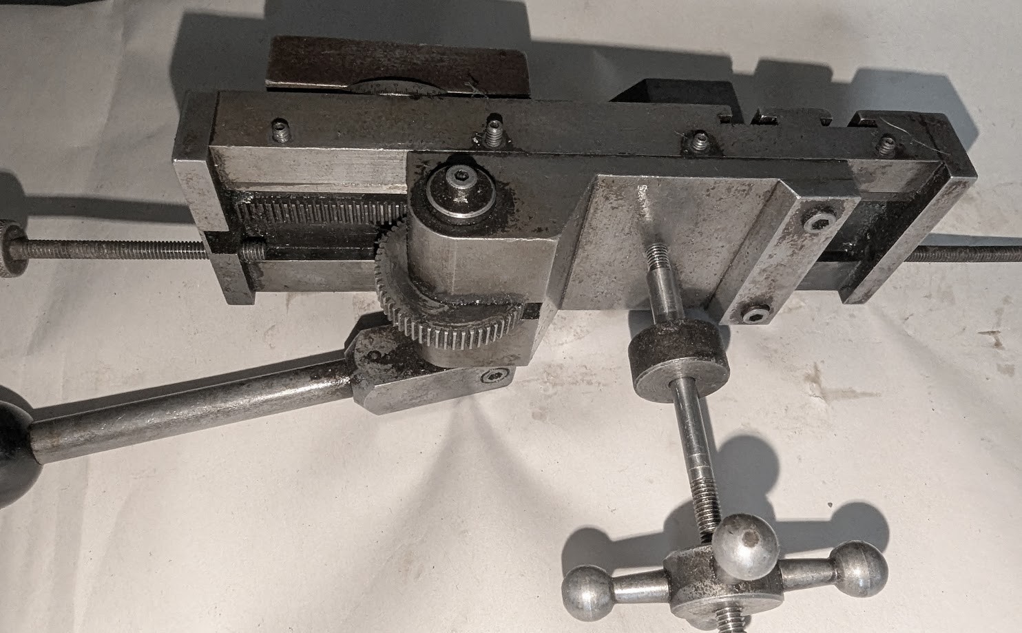 LEVIN LATHE E01103 double tool cross slide Rear tool post - handles & mounting