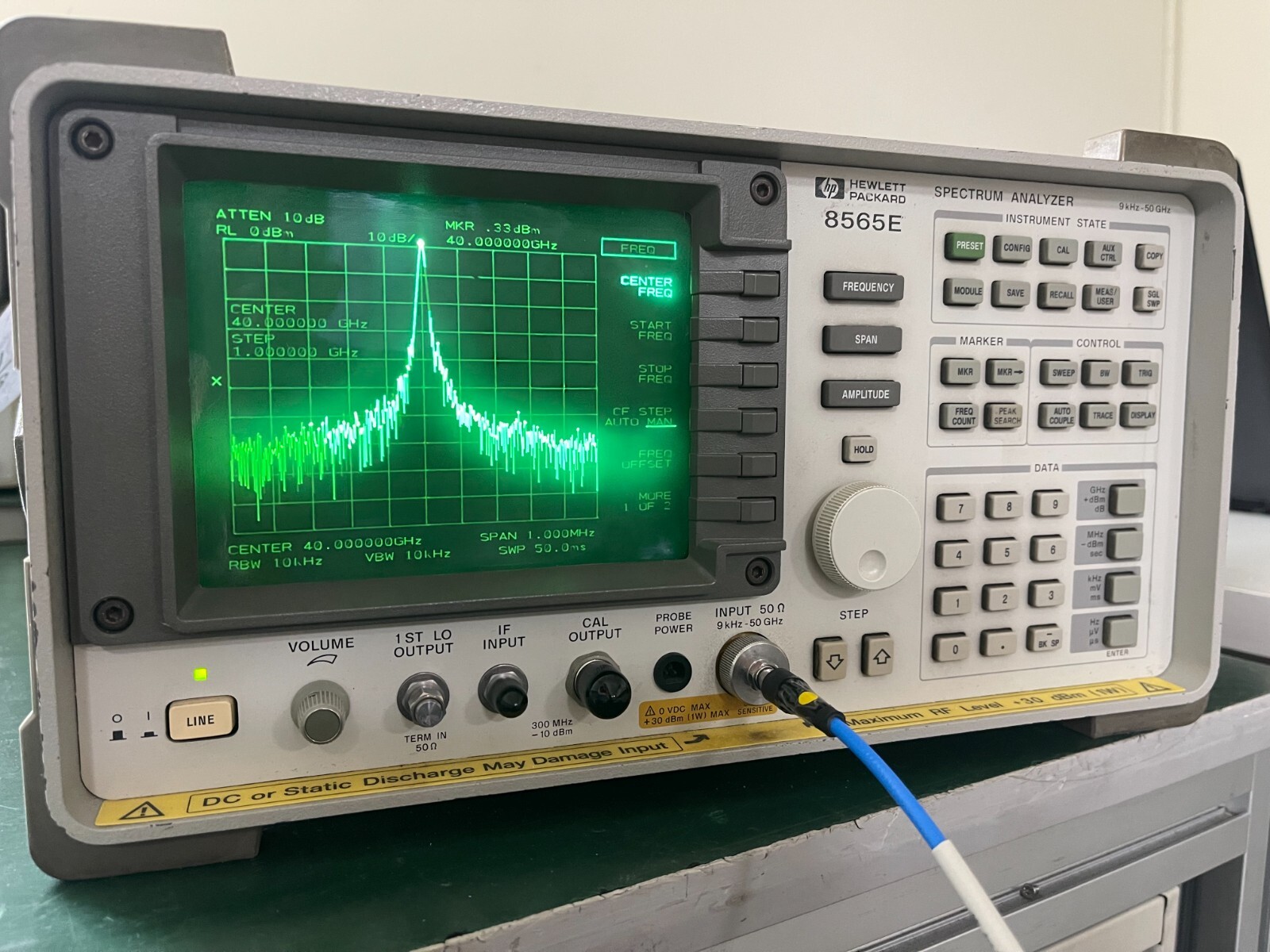 HP Agilent 8565E 9KHz - 50GHz Spectrum Analyzer w/ 85620A module_1259