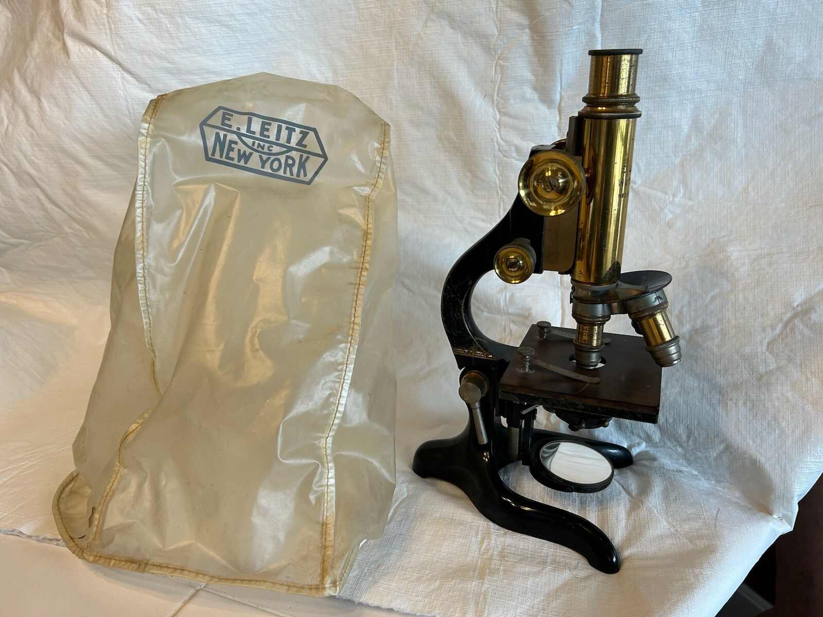 Vintage Antique Brass Microscope E. Leitz Wetzlar No. 145544 1/12, 3, 7 magnifiy
