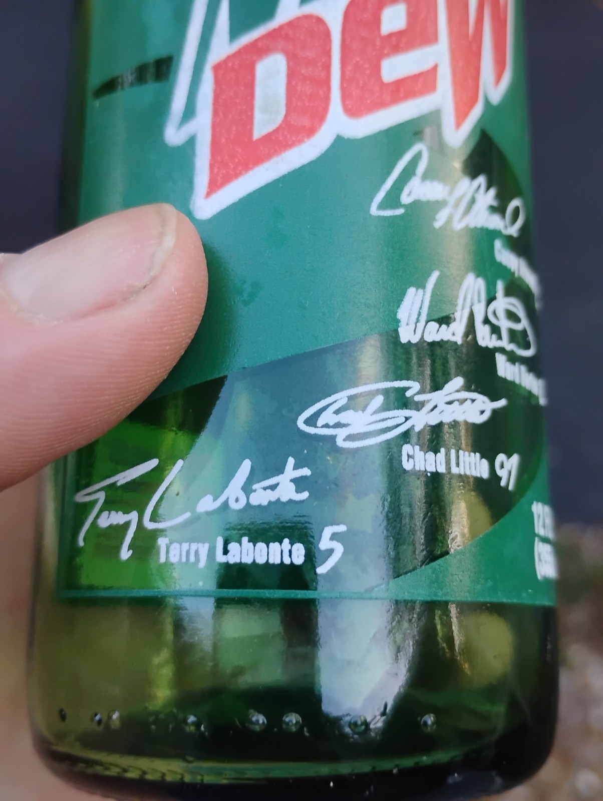 Vintage 12oz MOUNTAIN DEW "DEW CREW" Soda Bottle NASCAR Racing SIGNATURES Mint