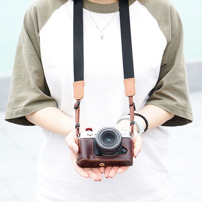 Quick-Release Adjustable Camera Neck Strap for DSLR/SLR/Mirrorless Cameras Black