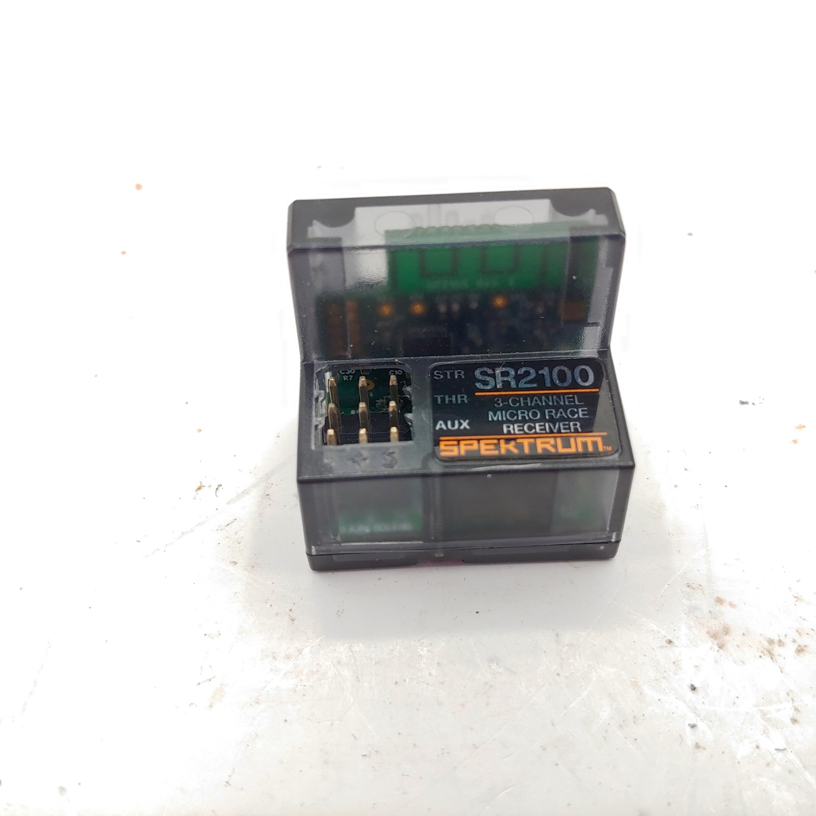 Spektrum SR2100 DSMR Micro Race Rx Antenna-Less SPMSR2100
