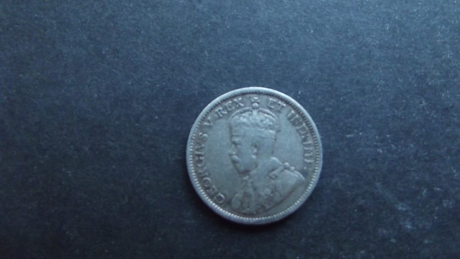 1911 Canada 10 Cents coin. T10
