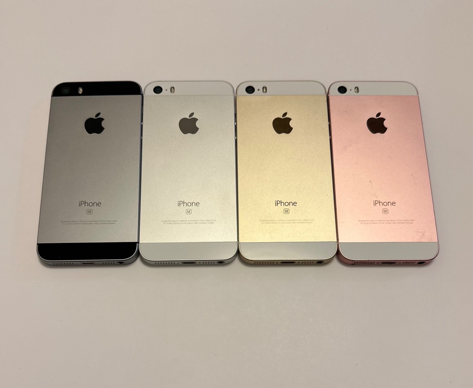 Apple iPhone SE 1st Gen. - 16GB 32GB 64GB 128GB - ALL COLORS Unlocked