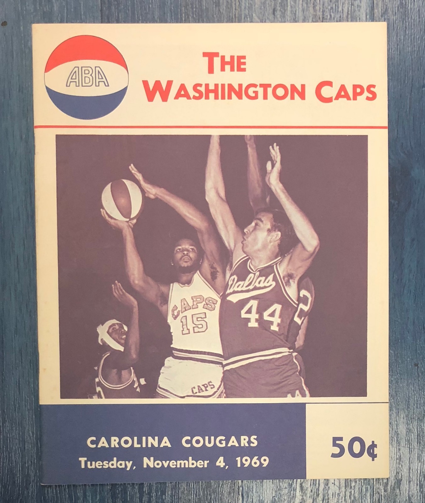 1969/70 WASHINGTON CAPS VS CAROLINA COUGARS PROGRAM UNSCORED WARREN JABALI COVER