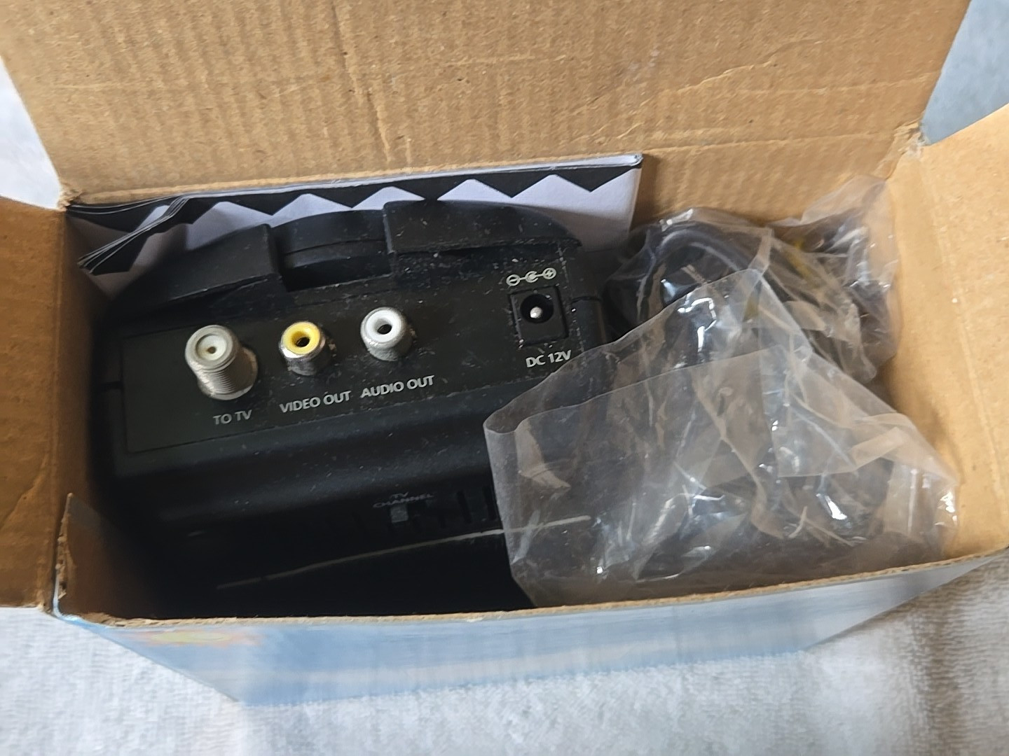 NEW IN BOX  X10 Video Receiver  VR31A-C  X-10 With Power Adaptor