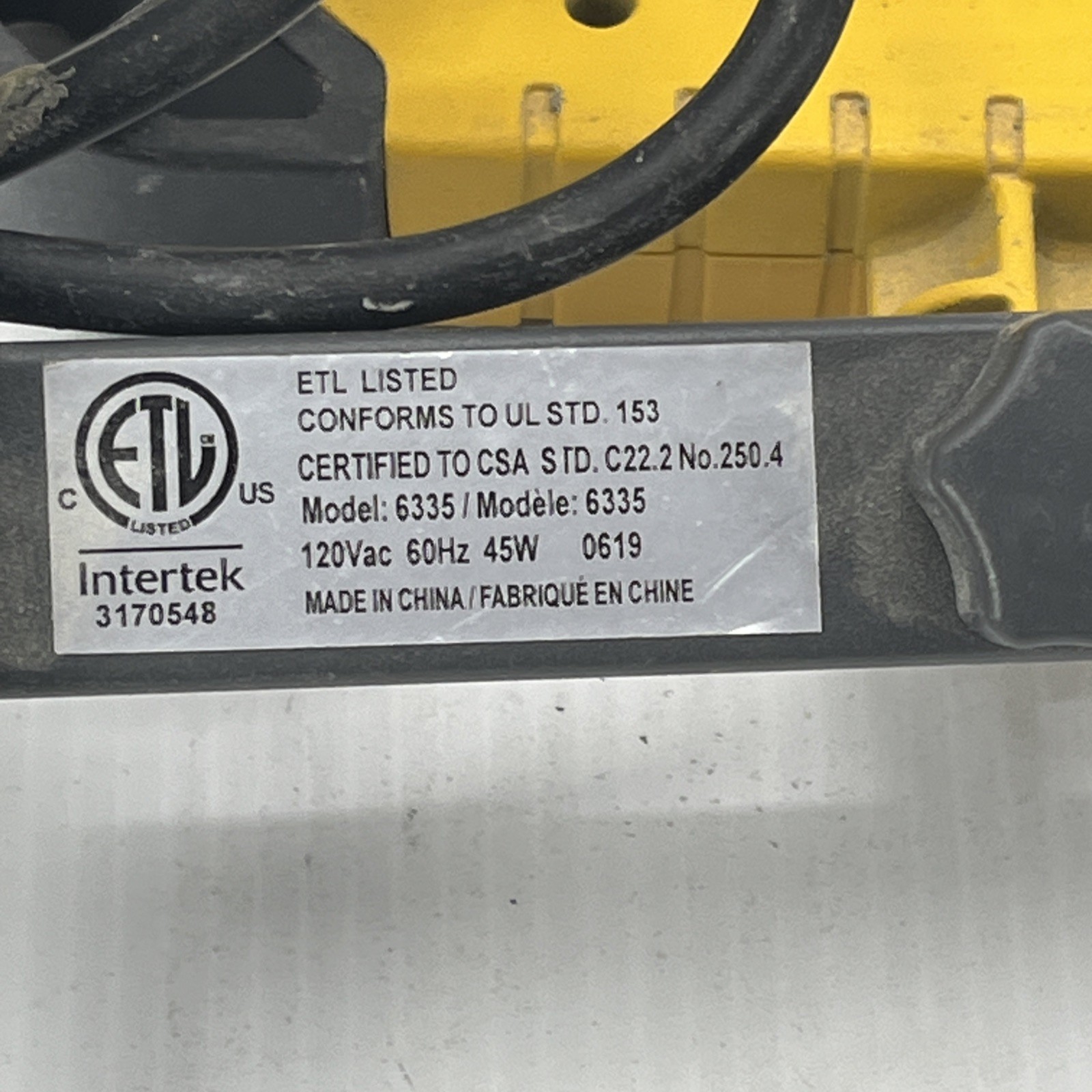 Intertek Portable Work Light, Model 6335, 120 Vac, 60 Hz, 45 W. {LL}.