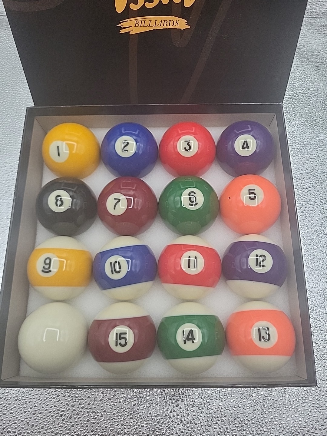 Vssal Pool Ball Set, Complete Set, Used Billiards / Pool Balls with Box.