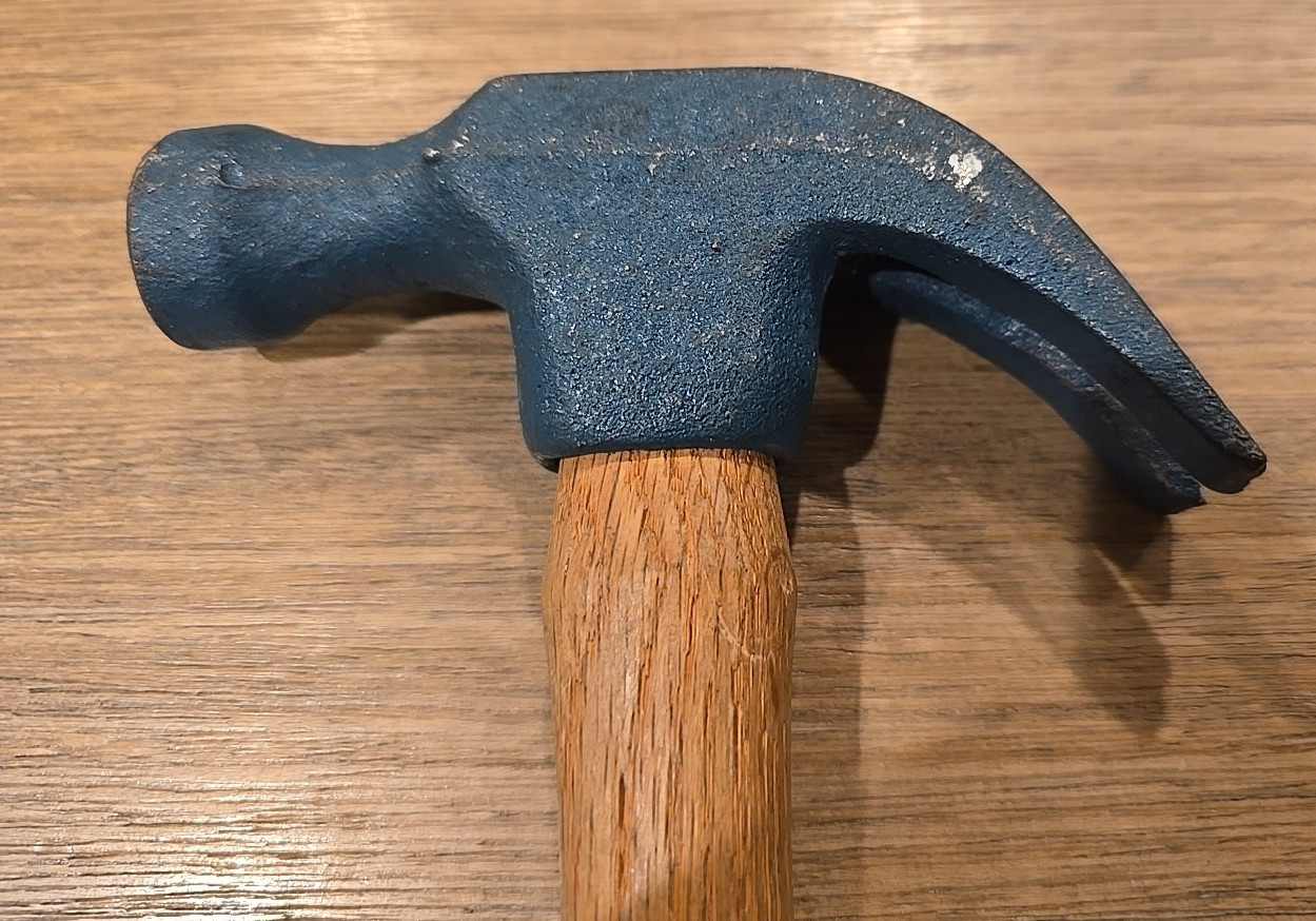 Vintage 16 oz Blue Head Claw Wood Handle Hammer