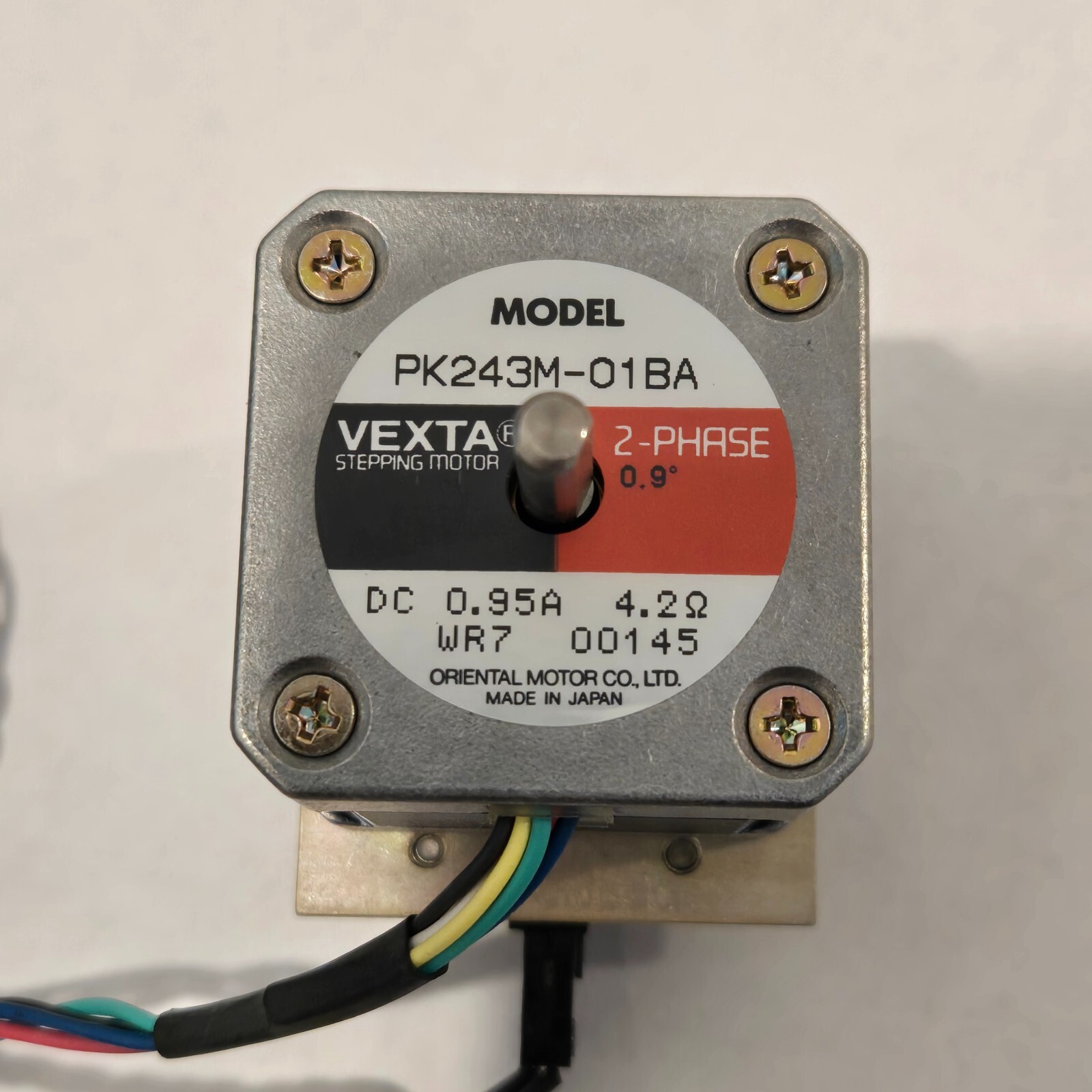 Vexta 2 Phase Stepping Motor PK243M-01BA with Omron EE-SX472 Encoder
