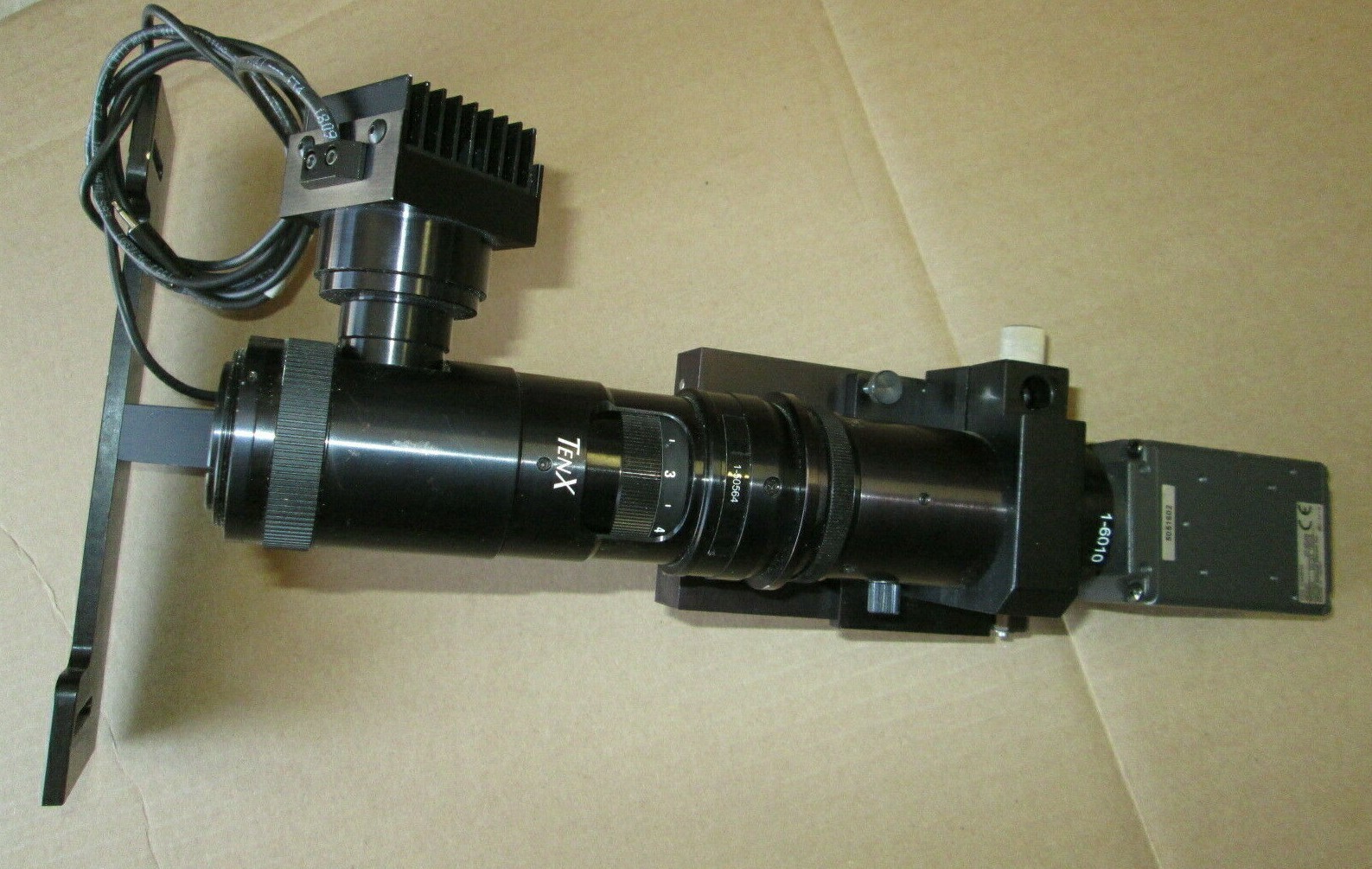 Hitachi Video Microscope with Illuminator & Mounting base KP-M3AN