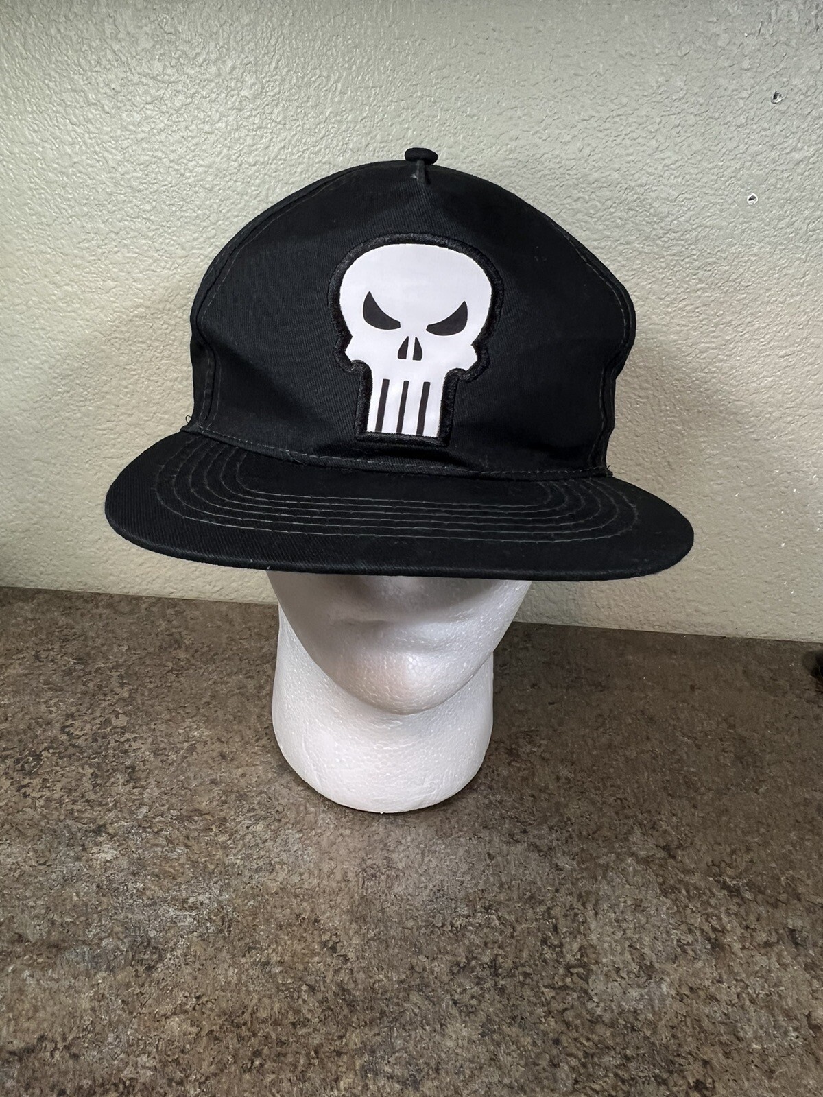 THE PUNISHER Hat Skull with Rear Printed Logo Adjustable Snapback Black Marvel