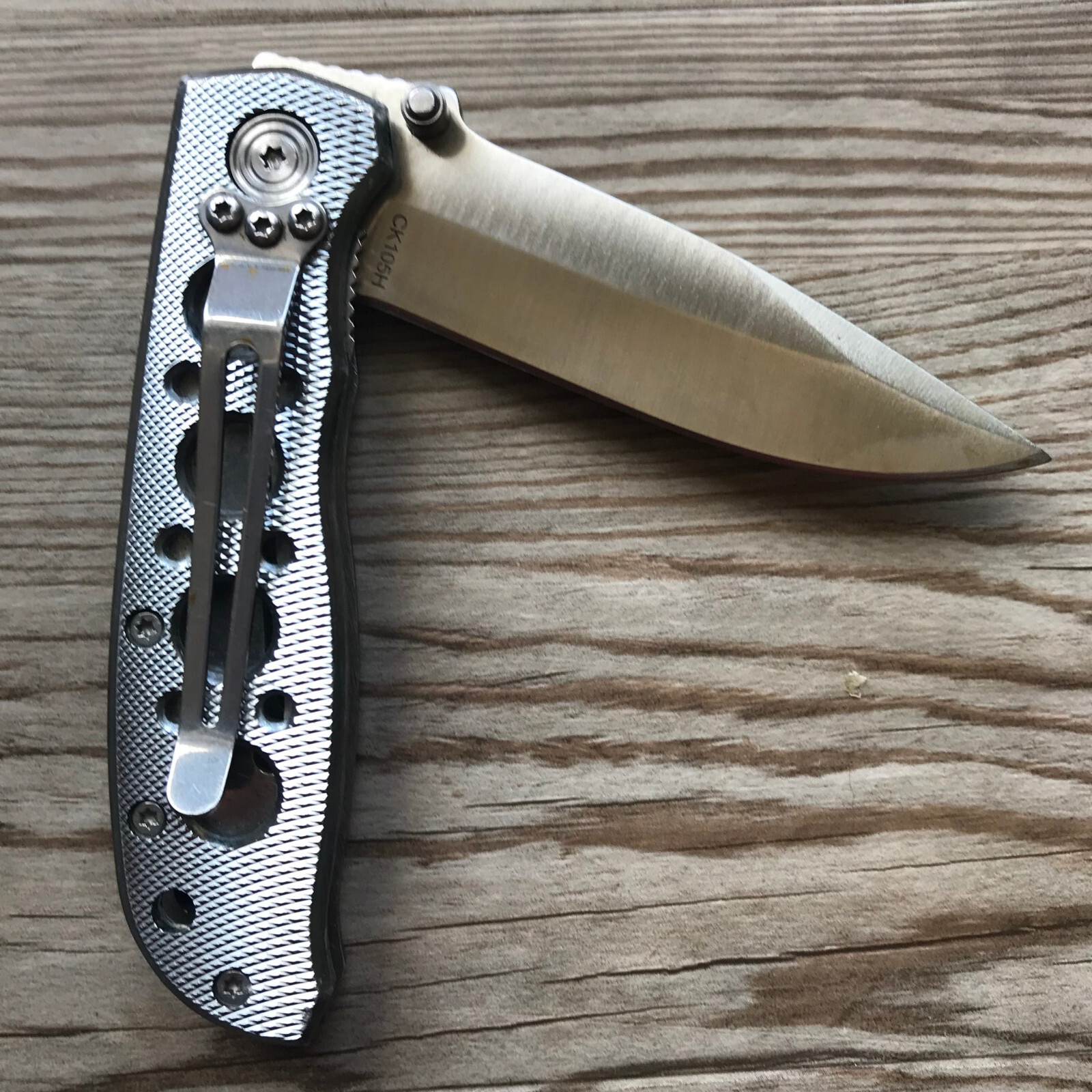 Smith & Wesson SS Extreme Ops CK105H Plain Edge Folding Knife Stainless