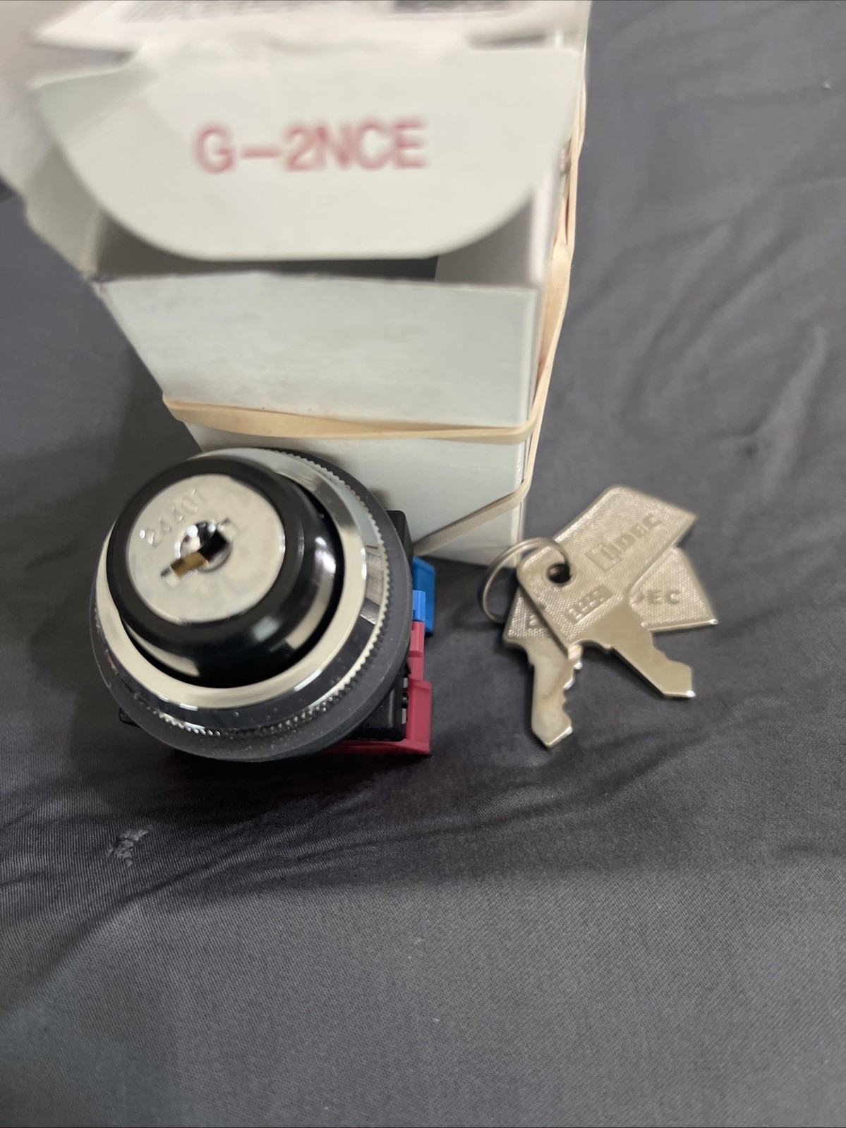 IDEC ASN2K11NB-N024401 IDEC Key Selection Switch New