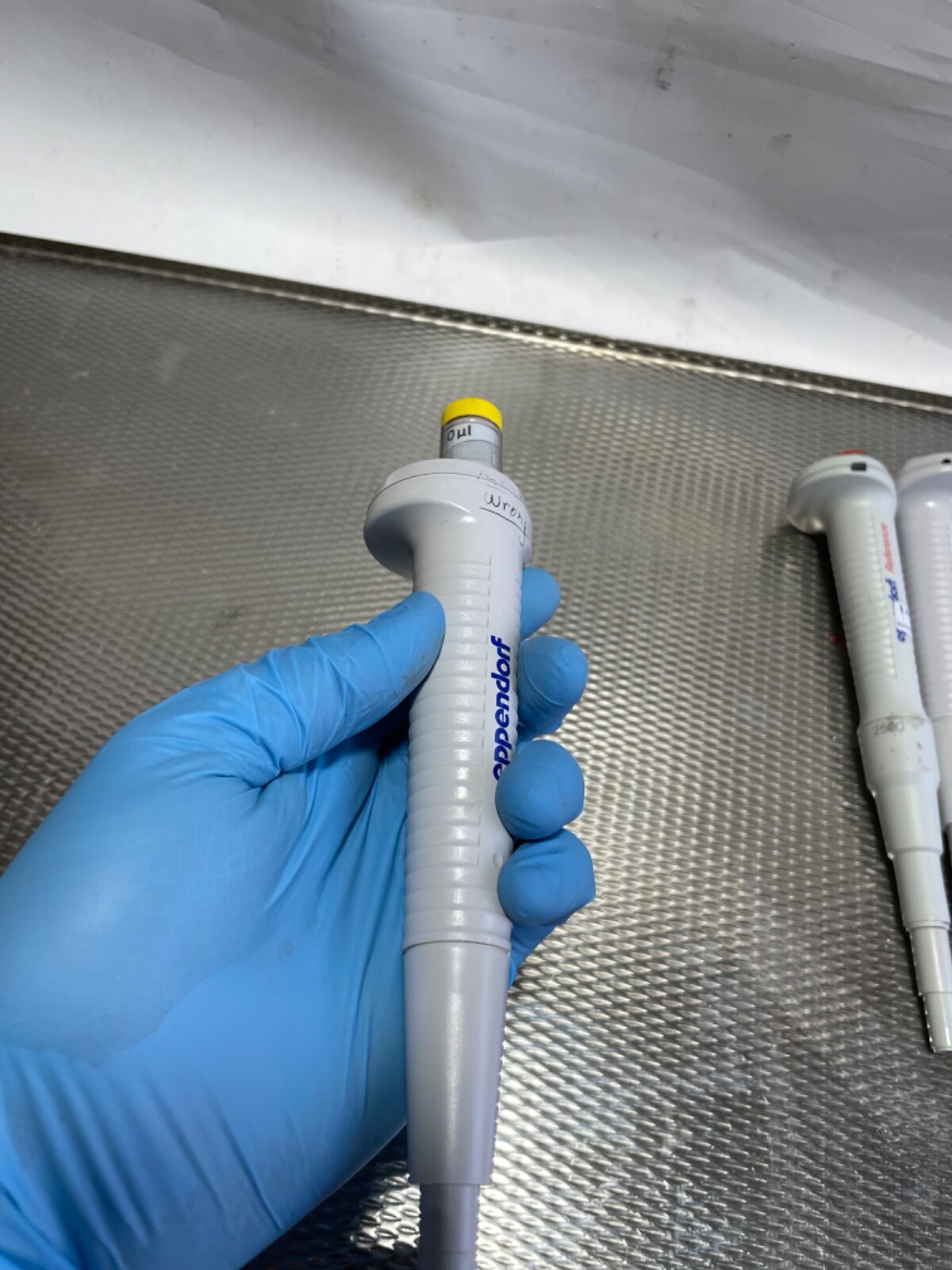 Eppendorf | 10-100uL Pipette | Single Channel Adjustable Volume