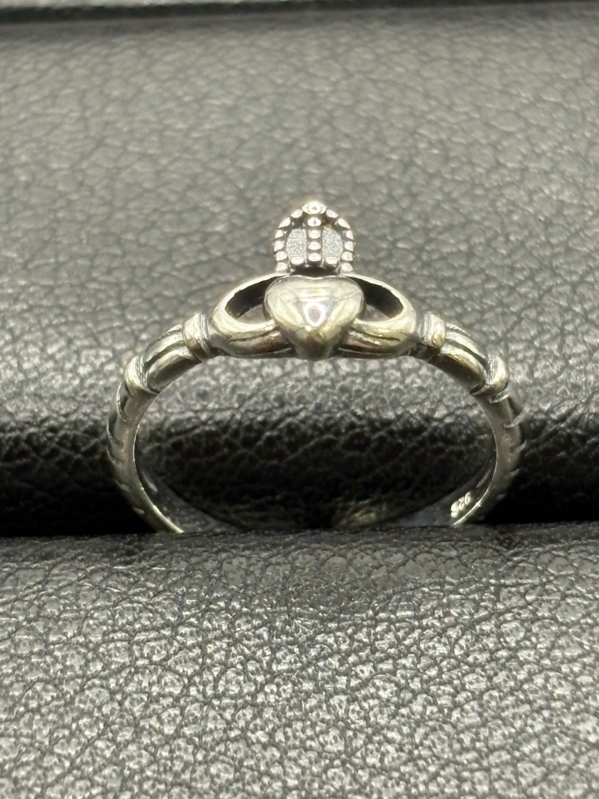 New Condition Sterling Silver Claddagh Toe Ring 925 G13