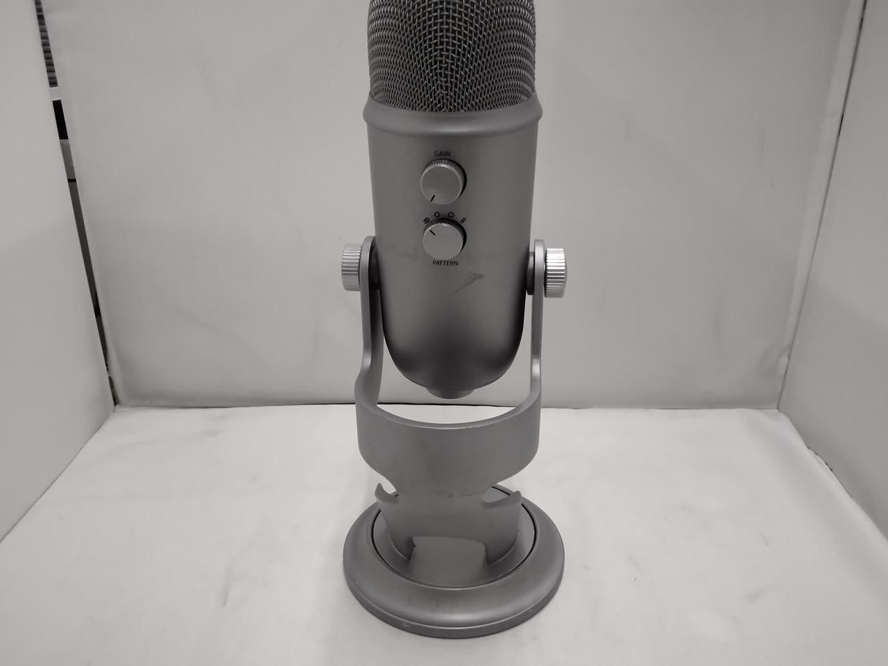 BLUE USB Microphone YETI Used