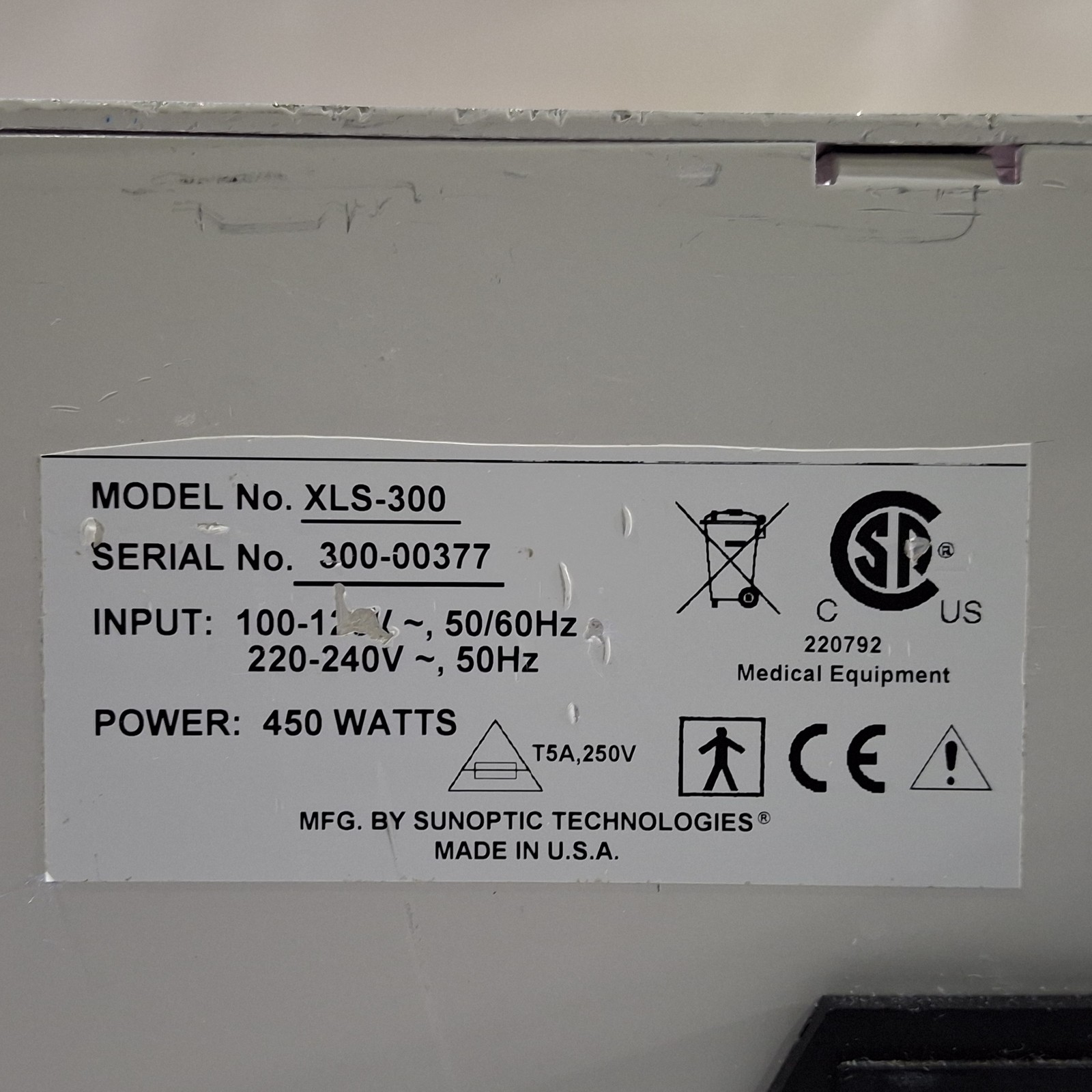 Sunoptic Technologies XLS-300 Light Source