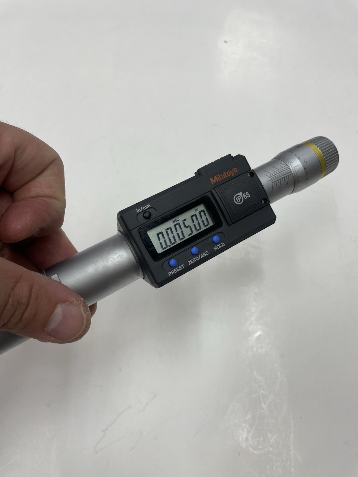 Mitutoyo 468-271 Digimatic Holtest Three-point Internal Micrometer 2.50-3.00”