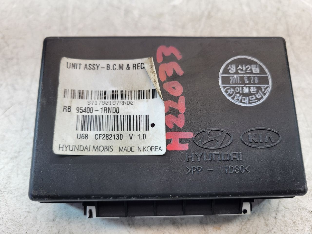 2014 2015 2016 2017 HYUNDAI ACCENT BODY CONTROL MODULE BCM 95400-1RND0