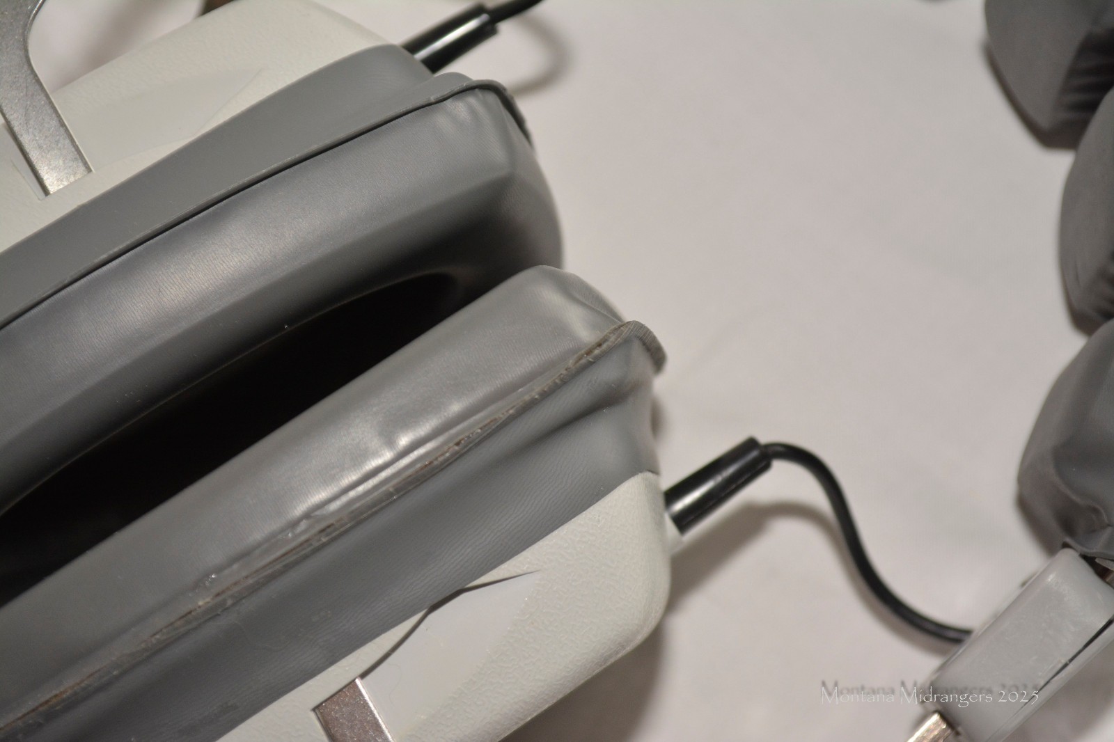 Telex E-951 Aviation Headsets Pair Dual Plug With Original Boxes And Paperwork