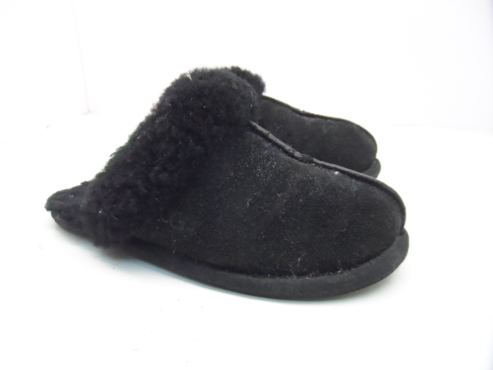 UGG Australia Women's Scuffette II Sheepskin Slipper Black Size 5M