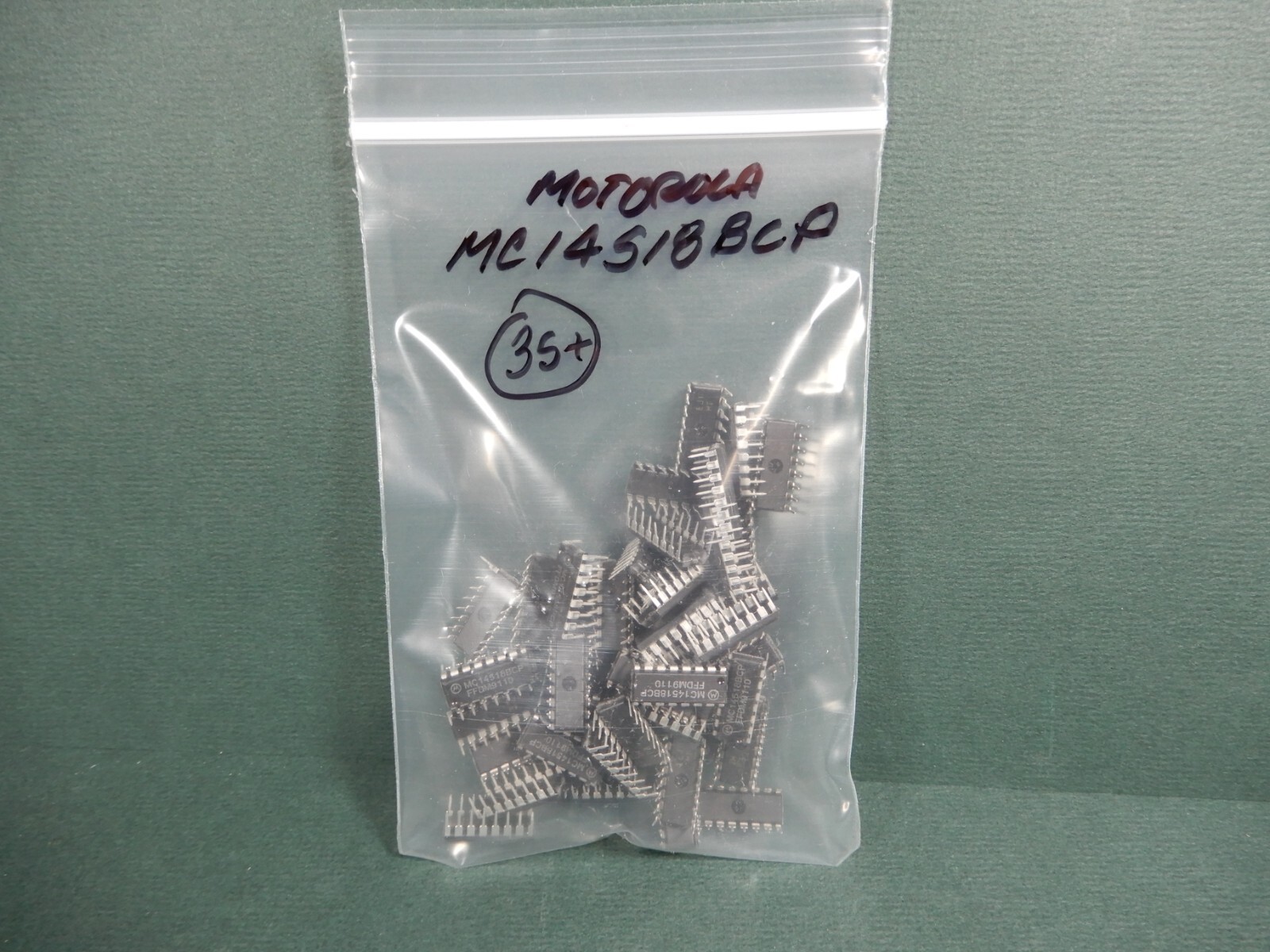 Motorola MC14518BCP Decade Counter Qty 35 NOS