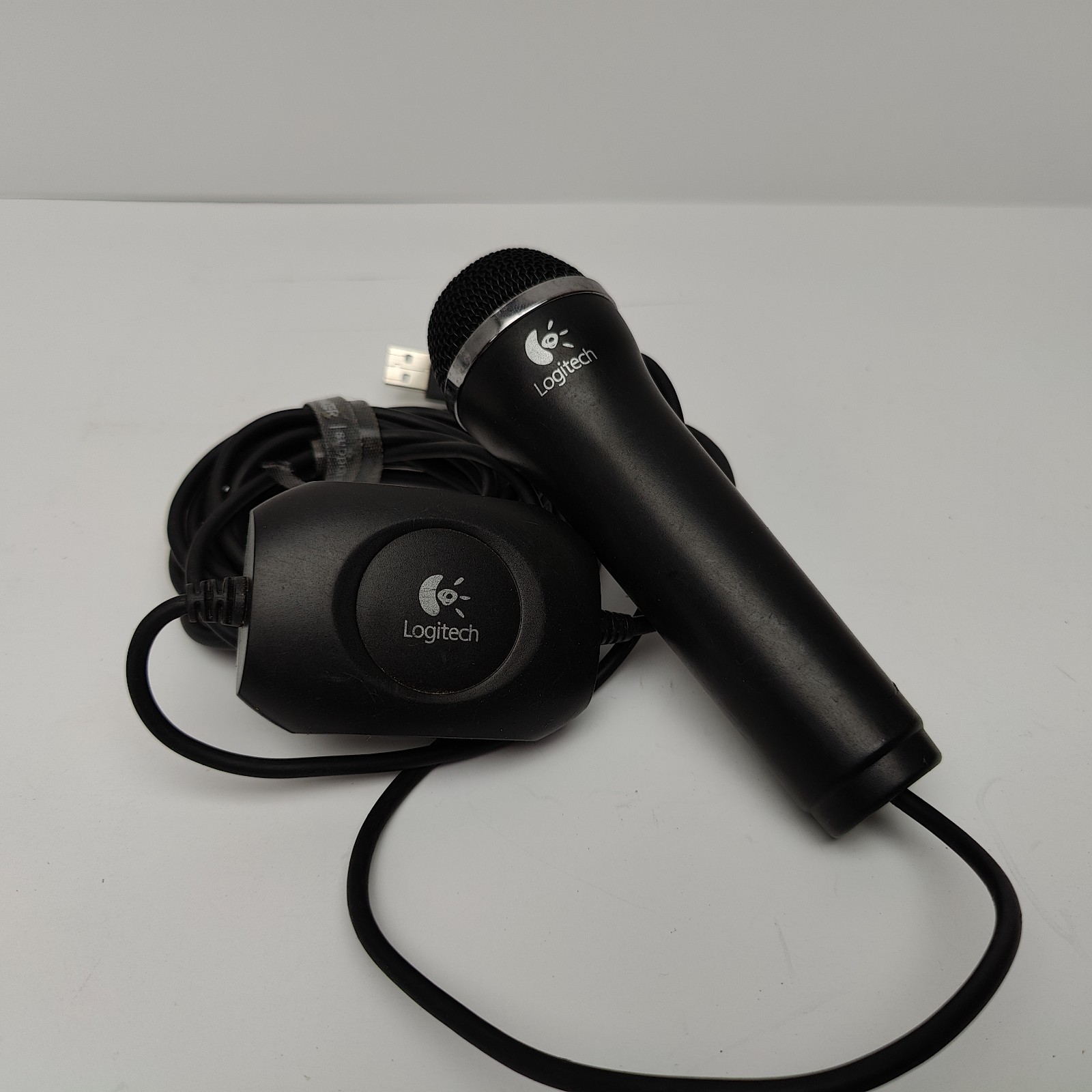 Logitech USB Microphone Wired PC Mic White USB Plug Play Computer Karaoke Mic