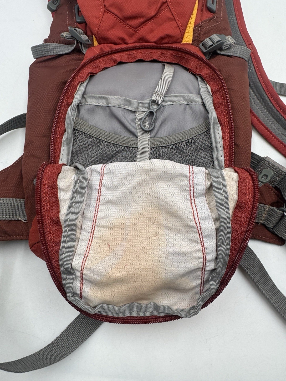 Camelbak Lobo 100 oz Hydration Backpack Hiking Red *No Bladder*