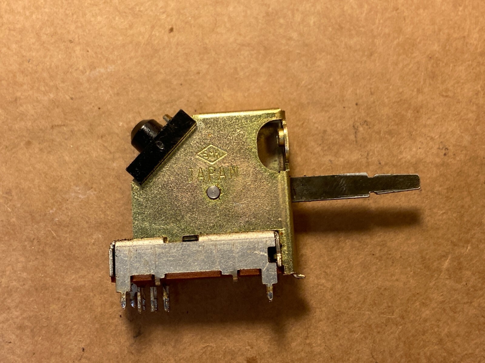 Yamaha CA-810 LEVER SWITCH for High Filter or Stereo / Mono Mode (Qty)