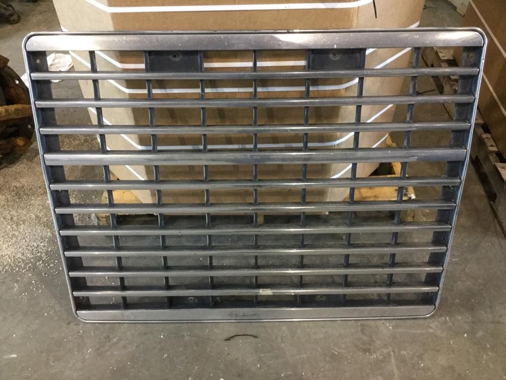 For 1988 INTERNATIONAL F8300 GRILLE ,  GA