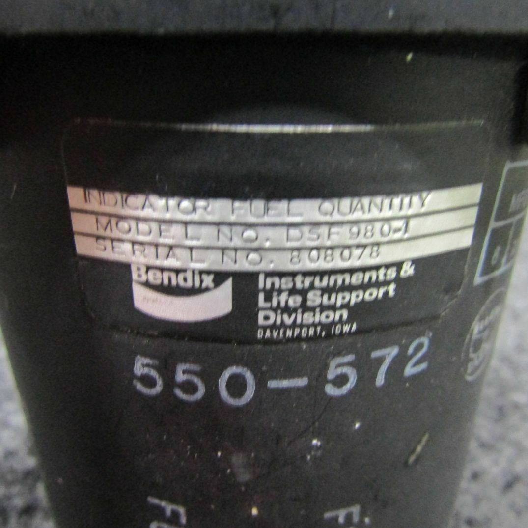 DSF980-1 (Alt: 550-572) Bendix Dual Fuel Quantity Indicator (C20)