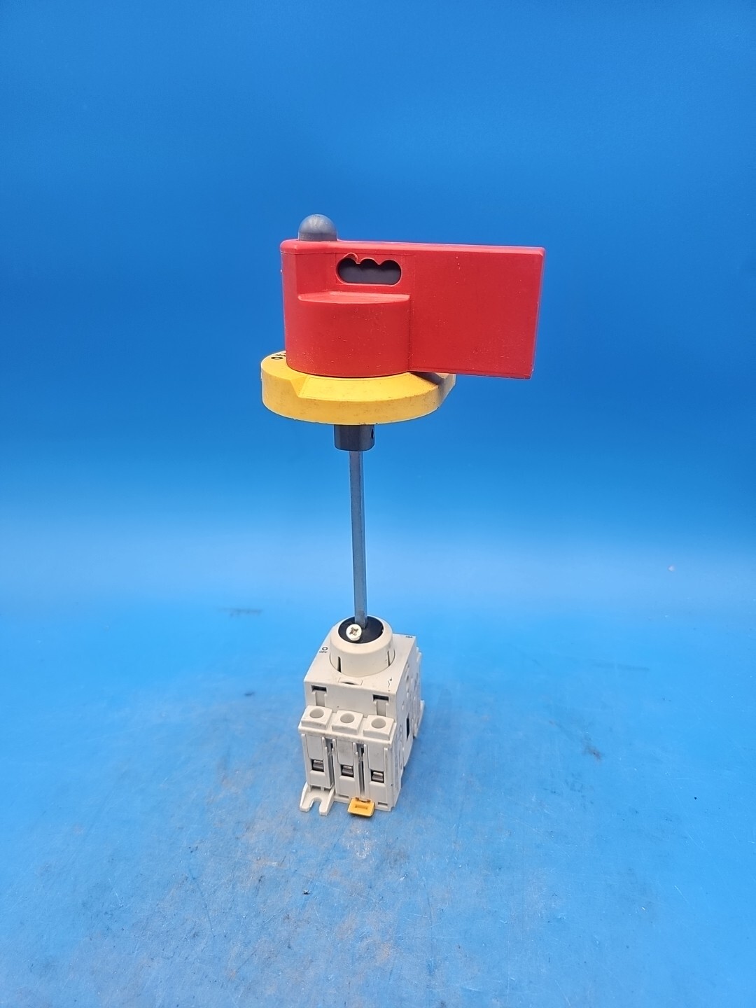Eaton R5A3016U Disconnect Switch 16A 3 Pole 600VAC w/ Handle
