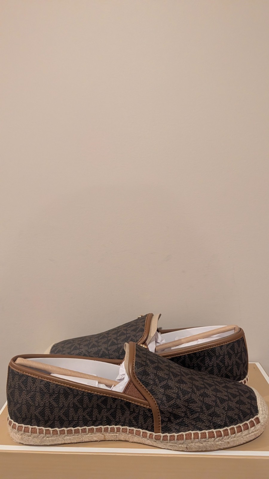 MICHAEL Michael Kors Women's Kingsley Espadrille Flats Size 9 NIB