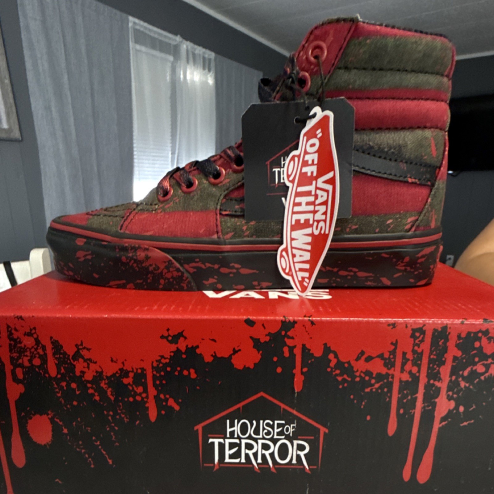 Vans Sk8-Hi House of Terror Red Skateboarding Shoes Men's US 4 Medium