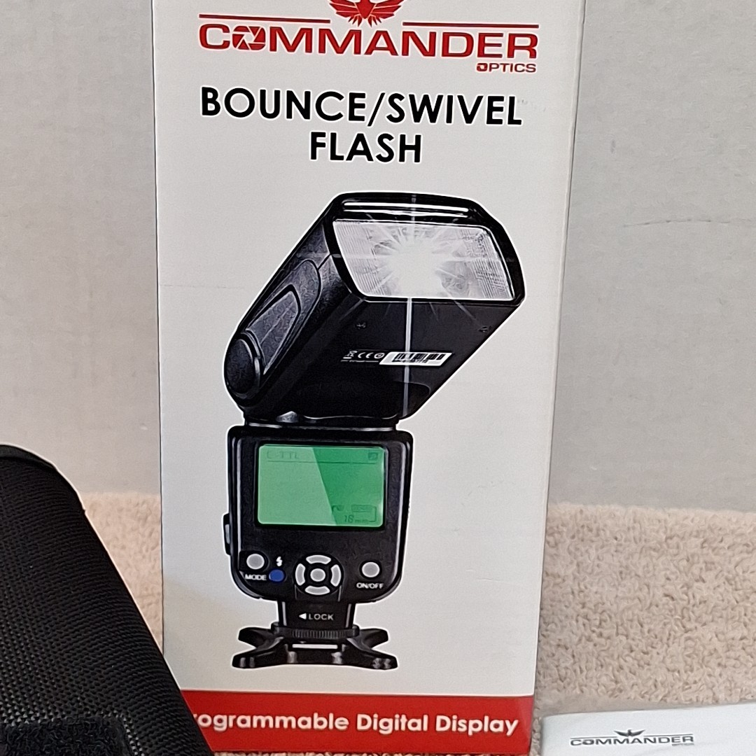 Commander Optics Speedlight Camera Flash for Canon DSLR Cameras w/ Case & Base