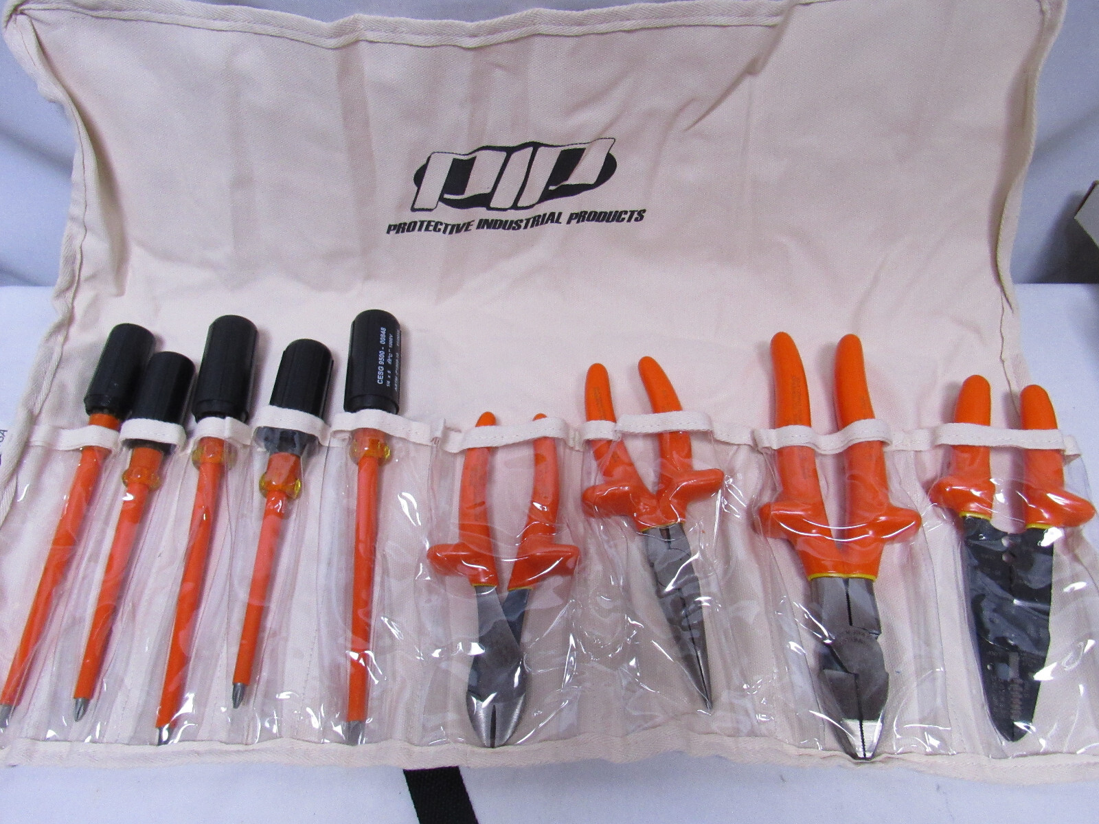 Protective Industries Products electricians 9 piece tool roll set 9600-13302