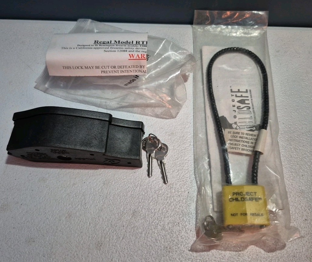 Lot Of 2 Gun Locks  Regal Model RTL06 Trigger  & Cable Lock Keyed Rifle Shotgun