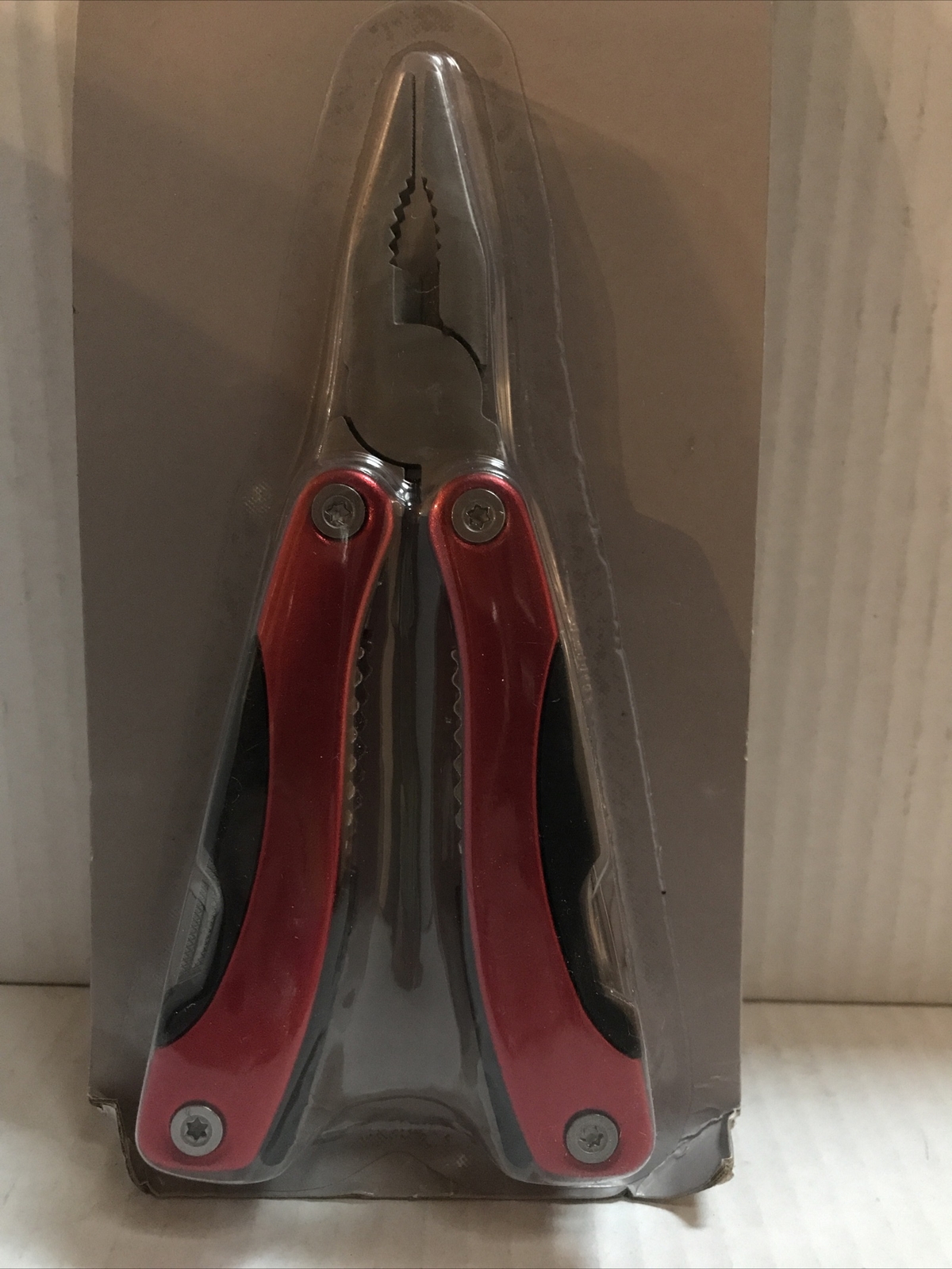 Tuff Work 15-in-1 Multi-Tool Red (2-PO-104)