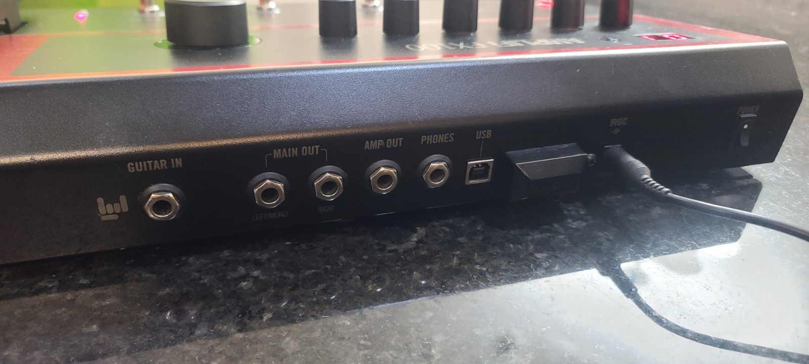 Line 6 Amplifi FX100 Guitar Effects Pedal With Bluetooth