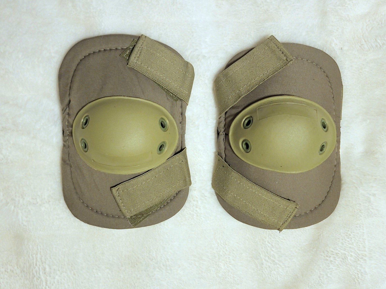 Galls Tactical Elbow pads, Green, Elastic Straps With Hook And Loop Closure