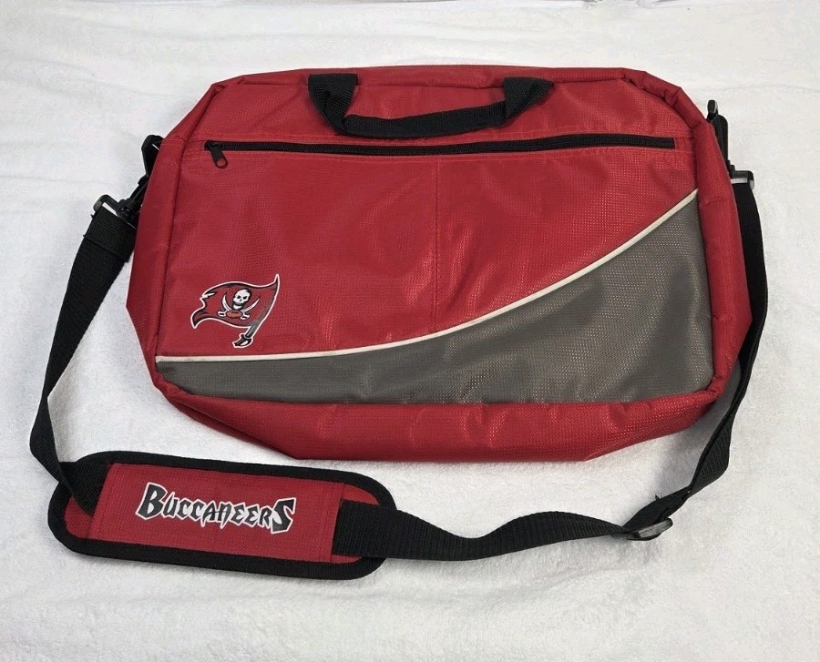 Tampa Bay Buccaneers Laptop Carry Case 17"x13"