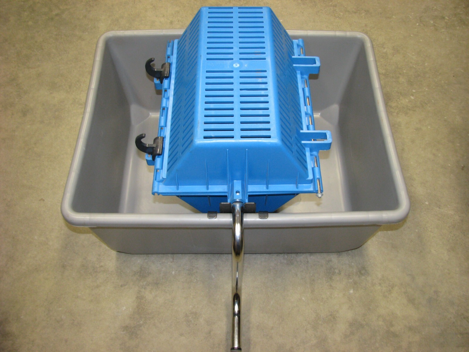 Dillion Precision Large Case Media Separator CM2000