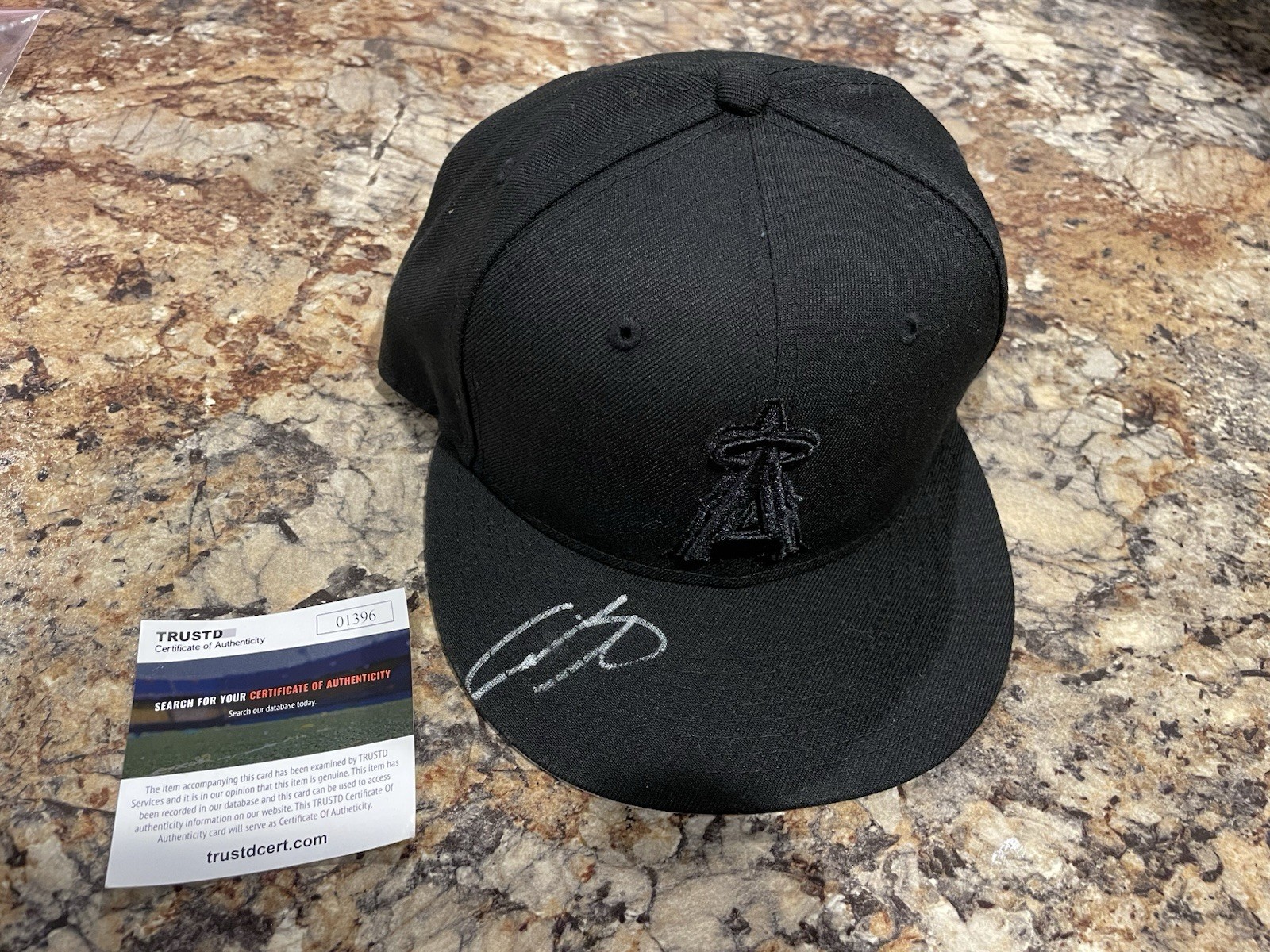 Shoei Otanhi Signed Hat With COA