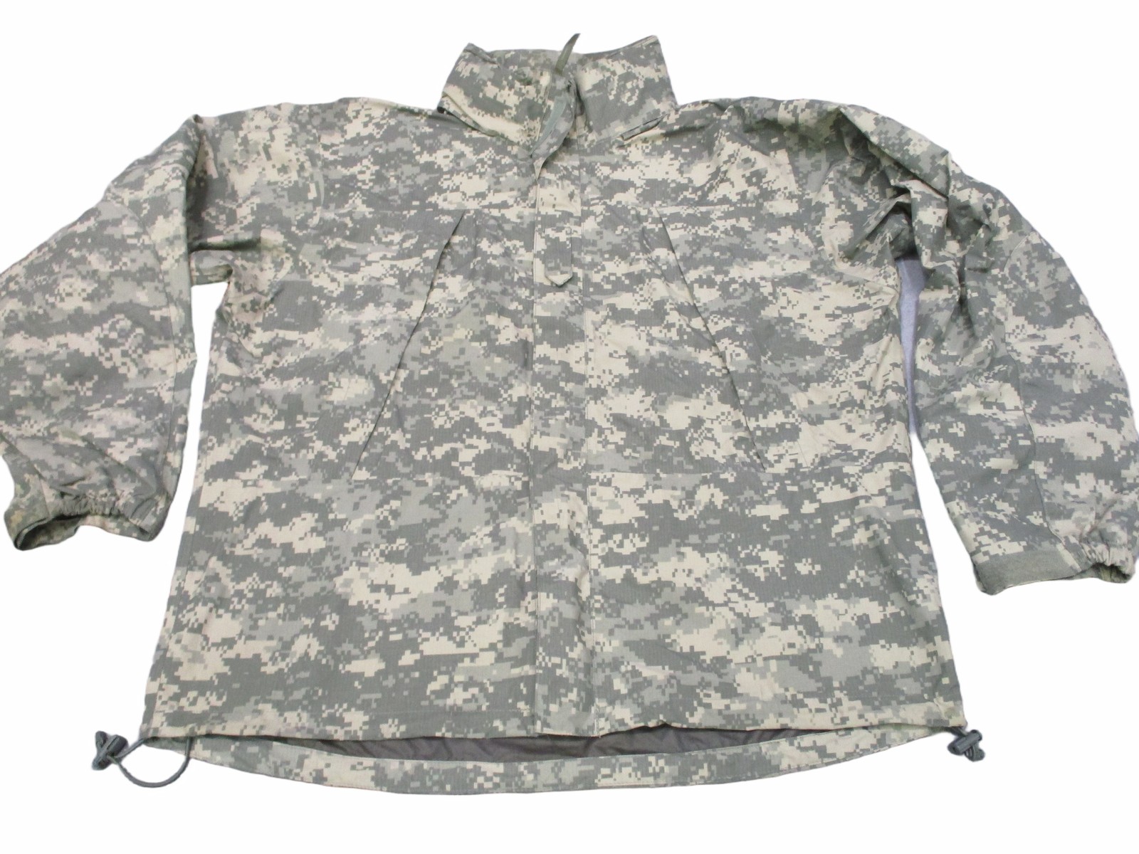 USED ARMY ACU DIGITAL UCP GEN III LEVEL 6 COLD/WET JACKET MEDIUM/LONG GORE-TEX