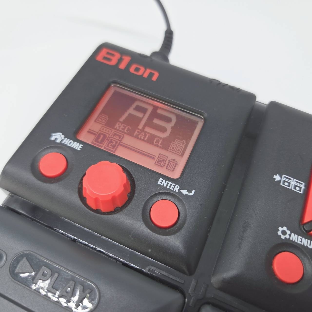 ZOOM B1on Bass Multi-Effects Processor Effects Pedal Unit Only Tested From Japan