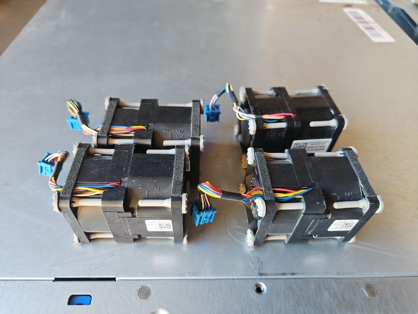 DNHNR Dell PowerEdge R420 R430 CPU Cooling Fan DNHNR HR6C0 Y9NVK Lot Of 4