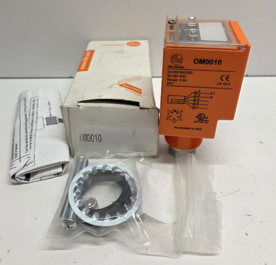 NEW IN BOX! IFM EFECTOR 24-240V PHOTOELECTRIC SENSOR OMT-FKOA/T/LS-500-OM0010
